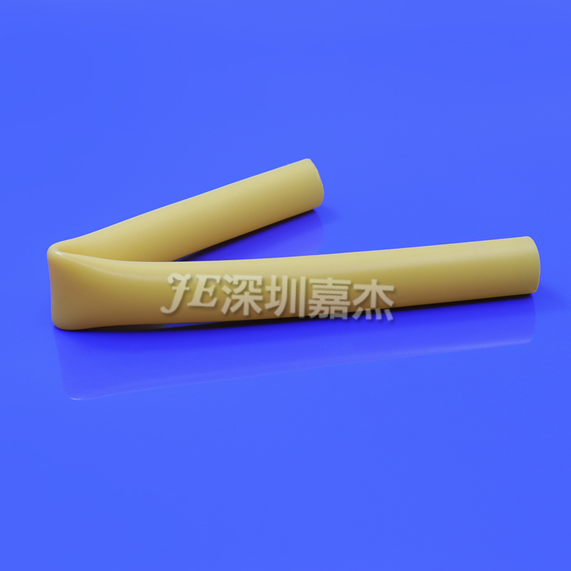 美女操毛视频双色硅胶管